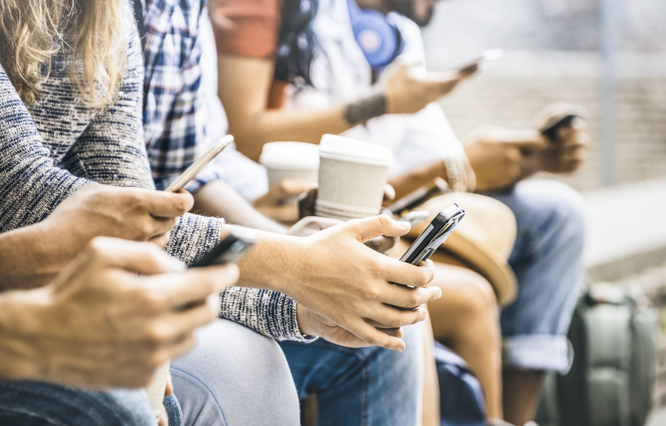 I giovani e lo smartphone: focus su una dipendenza